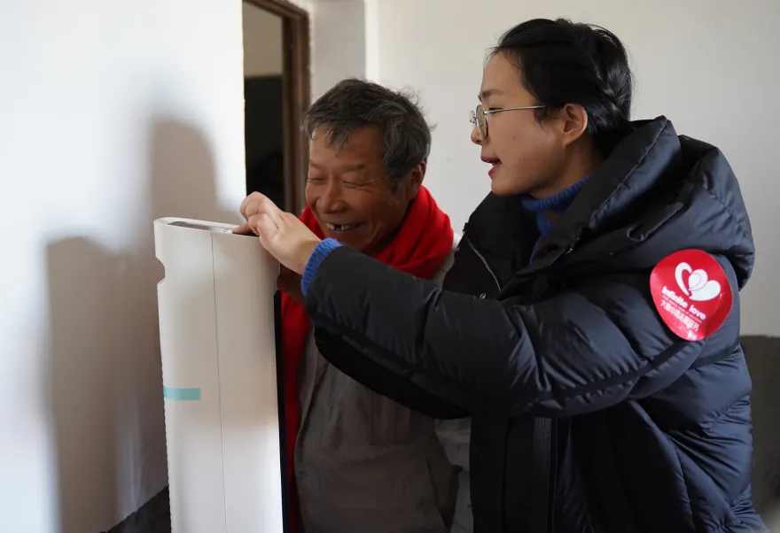 “走访慰问送温情 殷殷关怀暖人心” | 第十四季大爱万象城平台,万象城(中国)一站式服务平台 温暖“桐”行第五站