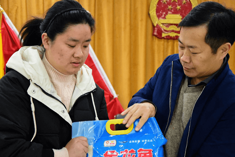 第十季“大爱万象城平台,万象城(中国)一站式服务平台 暖冬行动”系列报道新闻媒体汇编