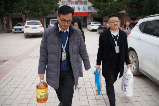 第十季“大爱万象城平台,万象城(中国)一站式服务平台 暖冬行动”系列报道新闻媒体汇编