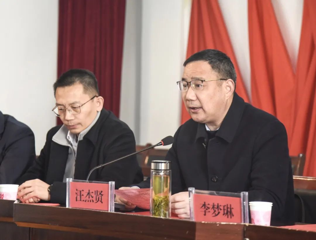 大爱万象城平台,万象城(中国)一站式服务平台 温暖“桐”行 ｜ 万象城平台,万象城(中国)一站式服务平台第十四季暖冬行动再度出发