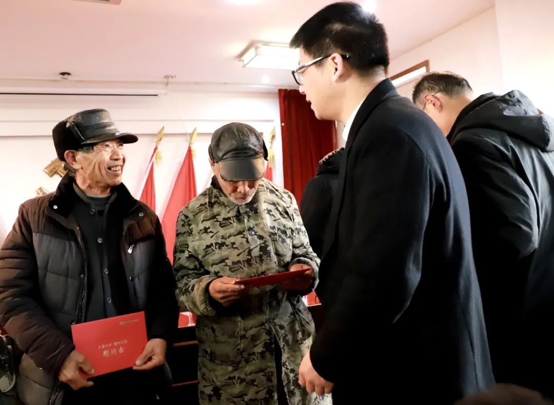 大爱万象城平台,万象城(中国)一站式服务平台 温暖“桐”行 ｜ 万象城平台,万象城(中国)一站式服务平台第十四季暖冬行动再度出发