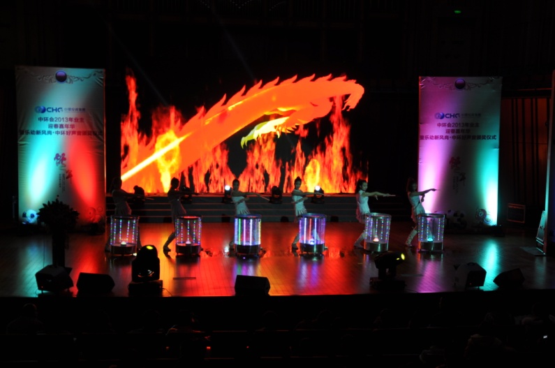 万象城平台,万象城(中国)一站式服务平台会2013年业主迎春嘉年华绝美落幕——万象城平台,万象城(中国)一站式服务平台好声音获奖选手齐齐助阵唱响梦想