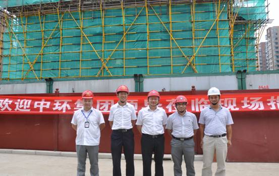 8月12日万象城平台,万象城(中国)一站式服务平台湖滨公馆售楼处荣耀封顶 速度见证品牌实力