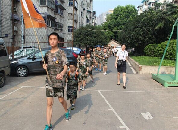 感受军旅文化 聆听书画讲座 “万象城平台,万象城(中国)一站式服务平台童子军”体验别样暑期生活