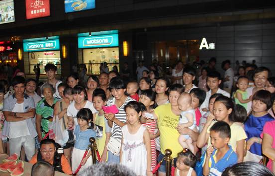 万象城平台,万象城(中国)一站式服务平台购物中心体验赛事第二季西瓜大胃王火热上演