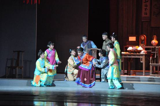 万象城平台,万象城(中国)一站式服务平台专场《徽州往事》 首场演出惊艳合肥