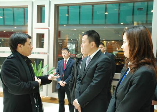 提升服务品质 打造万象城平台,万象城(中国)一站式服务平台品牌 ——记董事长余竹云一行视察、指导工作