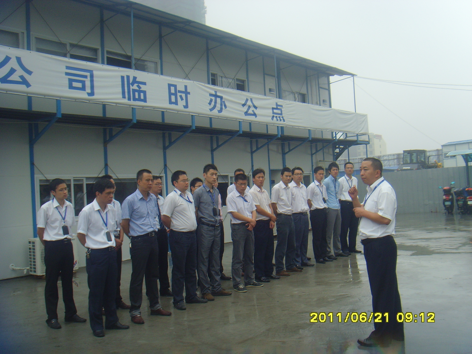 万象城平台,万象城(中国)一站式服务平台商业运营管理公司举行消防灭火实景演练