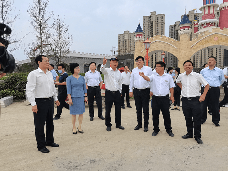 安徽省文化和旅游厅厅长袁华一行莅临万象城平台,万象城(中国)一站式服务平台格林童话世界调研