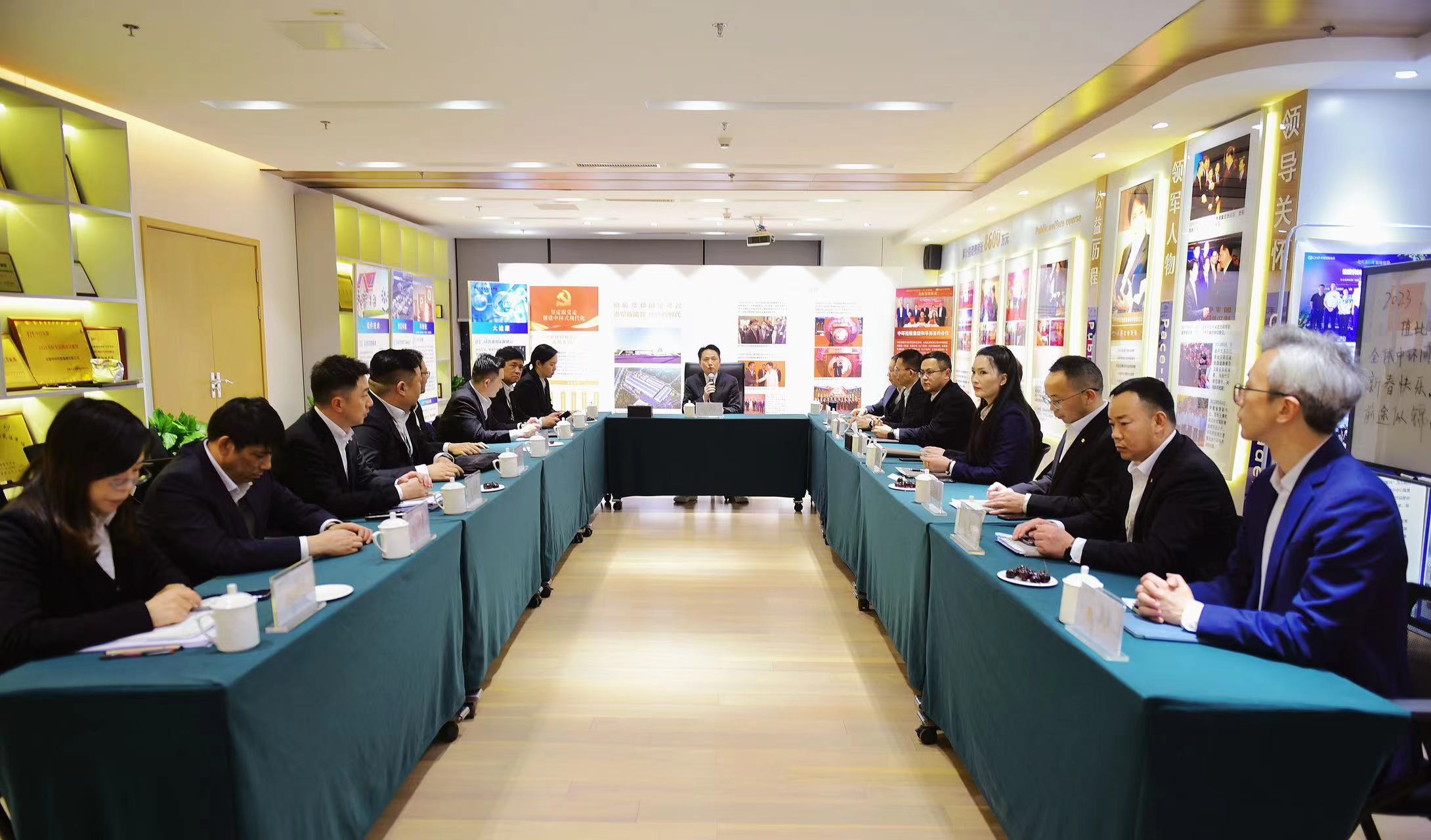 万象城平台,万象城(中国)一站式服务平台要闻 | 万象城平台,万象城(中国)一站式服务平台控股集团2022年度总结会举行